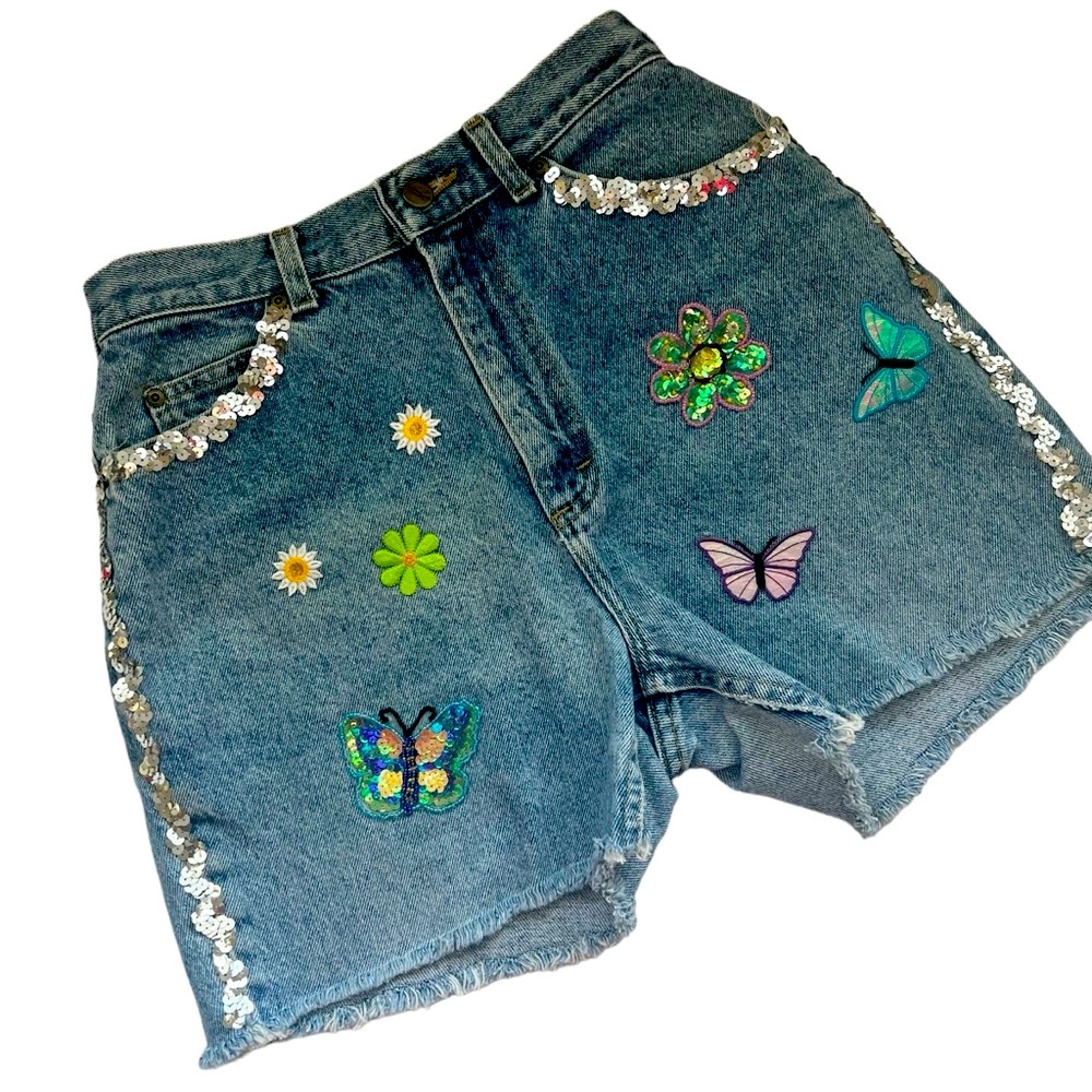 L.L. Beans Freeport Maine Sequins Raw Hem Look Denim Shorts W/26"